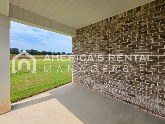 Building Photo - 180 Keller Dr