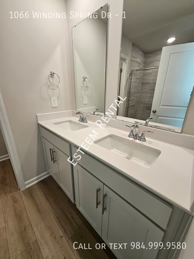 Building Photo - 1066 Winding Spg Dr