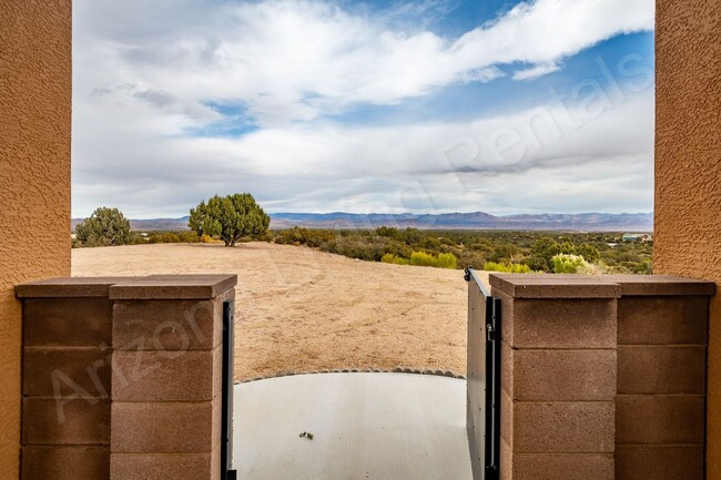 Building Photo - BREATHTAKING VIEWS FROM THE MOUNTAINTOP