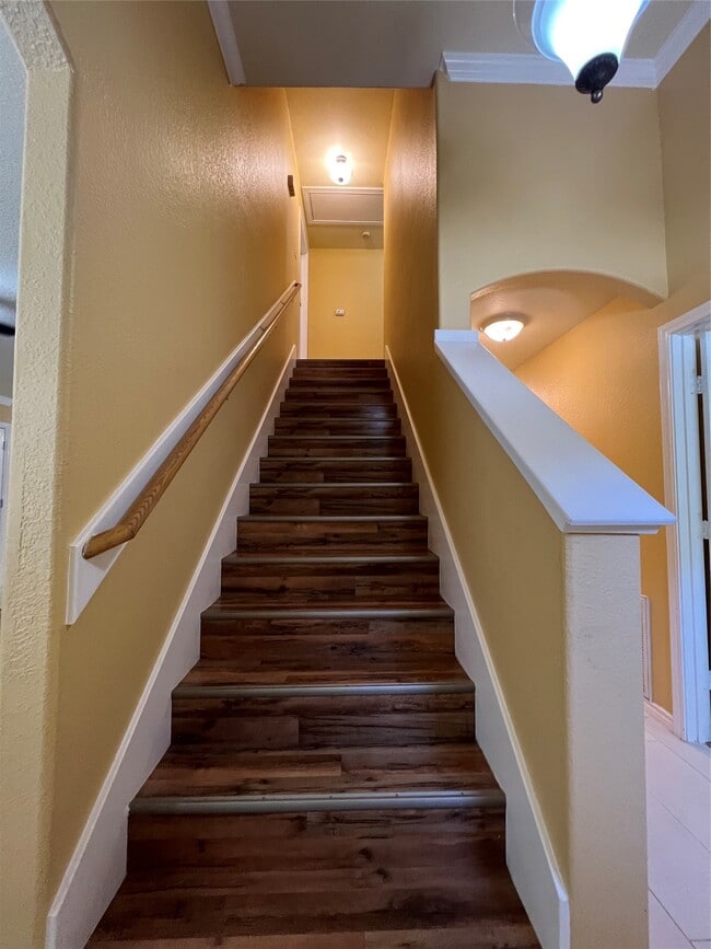 Building Photo - 125 Pine St