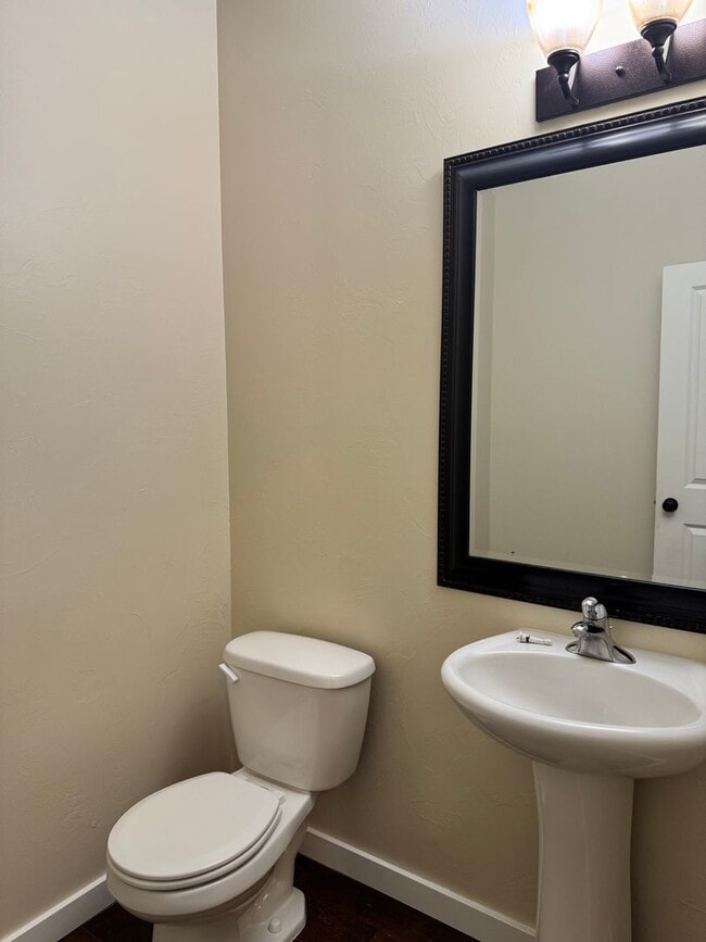 Building Photo - Fantastic home in Central Bozeman ready fo...