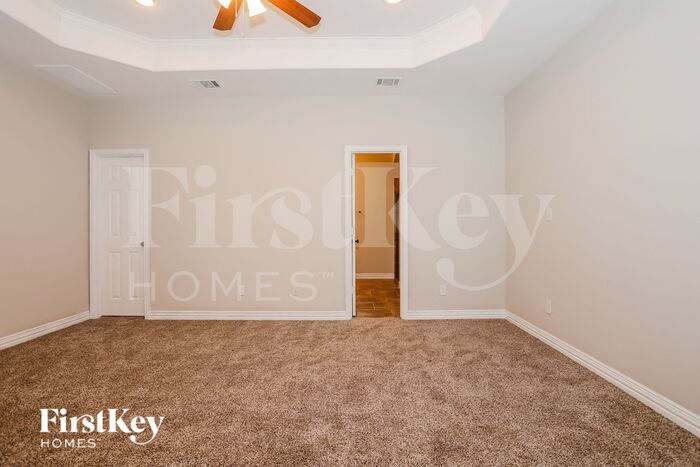 Building Photo - 12054 Mustang Ave