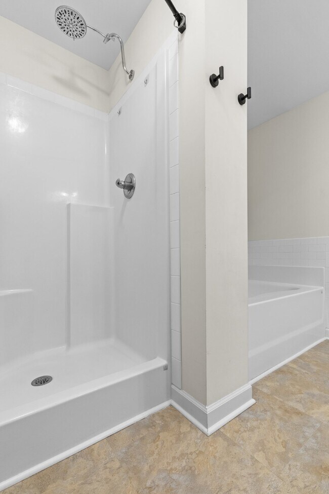 Building Photo - Evans Crossing