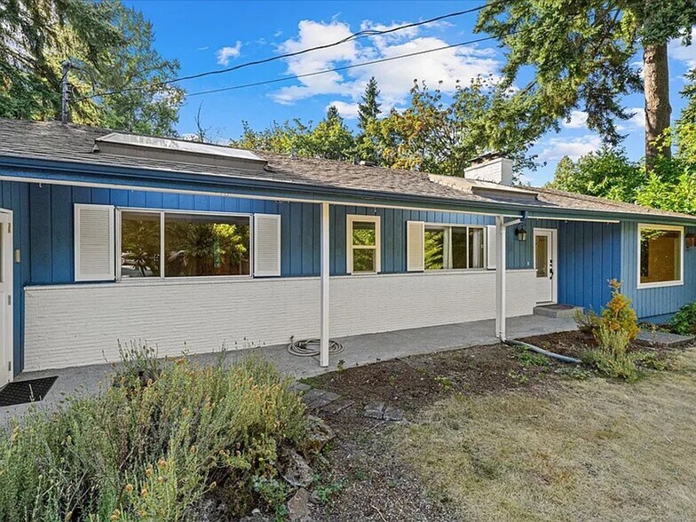 Primary Photo - Bellevue Home