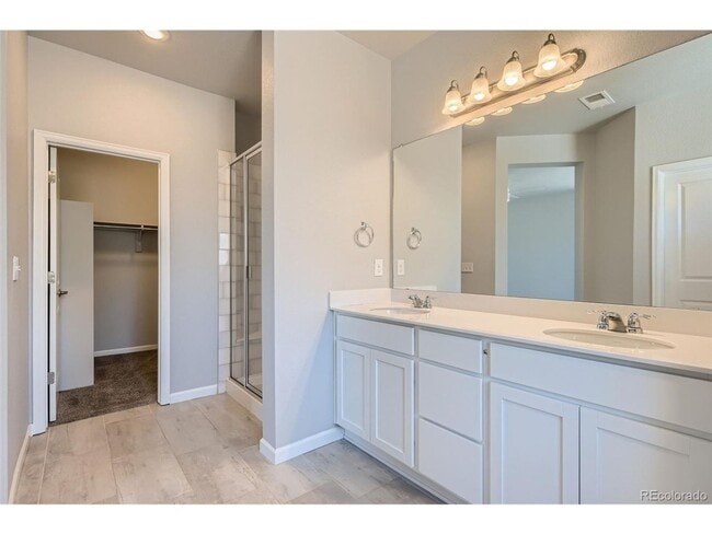 Building Photo - 14762 E Belleview Ave