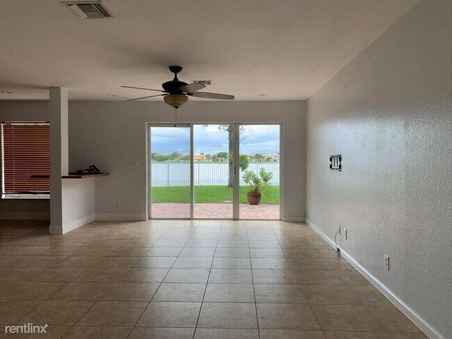 Building Photo - 3 br, 2.5 bath House - 3290 Turtle Cv