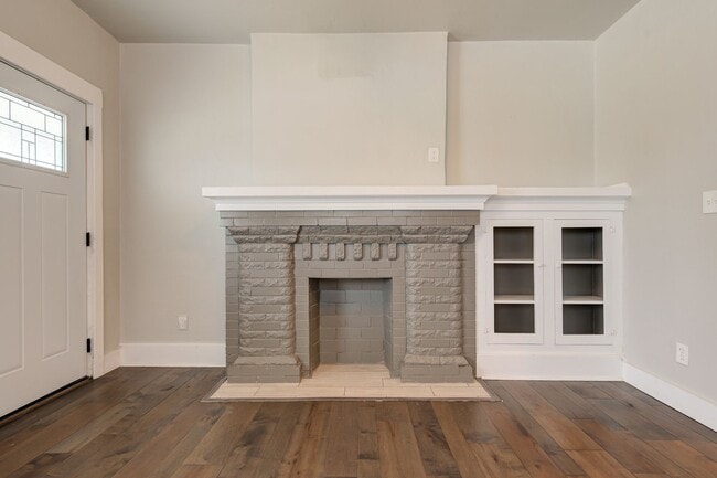Building Photo - 1444 NE 13th St