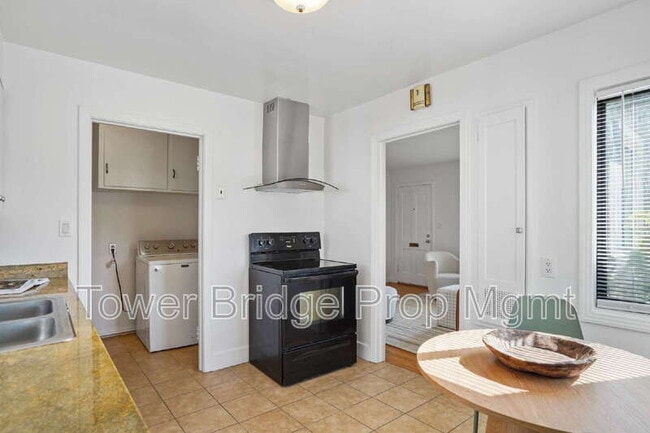 Building Photo - 3582 63rd St