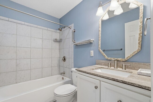 Building Photo - Experience a private retreat just beyond the city limits of Winchester where scenic beauty and re...