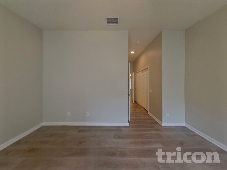 Building Photo - 1132 Hill Flower Dr