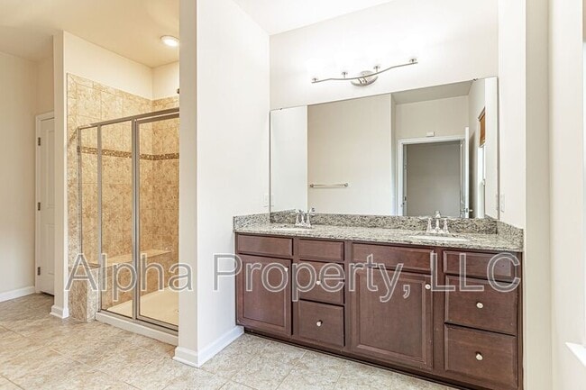 Building Photo - 106 Middleby Way