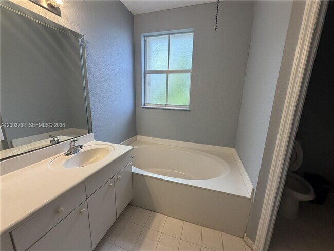 Building Photo - 16537 SW 78th Terrace