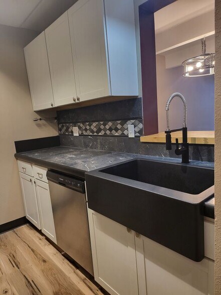 Building Photo - 8060 E Girard Ave