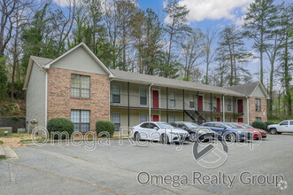 Building Photo - 1801 Carson Rd