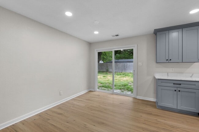 Building Photo - Charming 4BR Ranch in Prime Virginia Beach Location