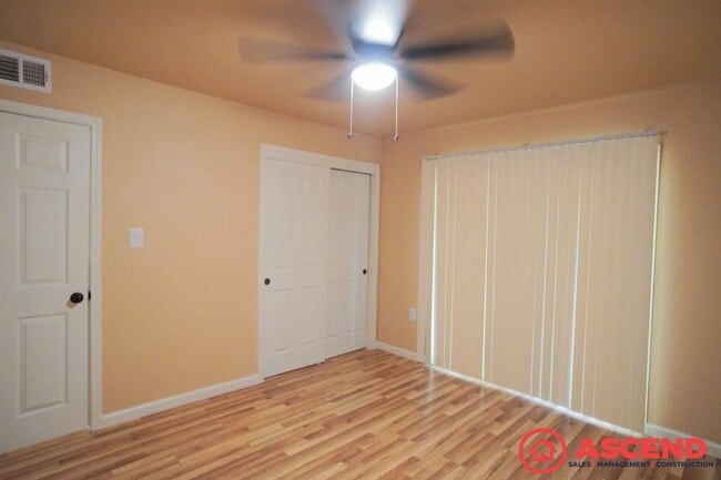 Building Photo - Charming 3 Bedroom in Delano!