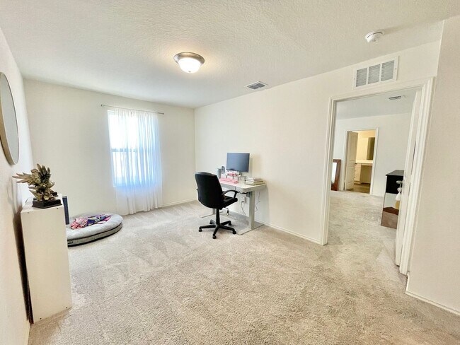 Building Photo - 4931 Jovian-