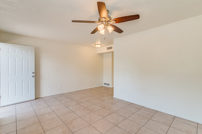 1402 E Manlove St - 1402 E Manlove St Tucson AZ 85719 | Apartment Finder