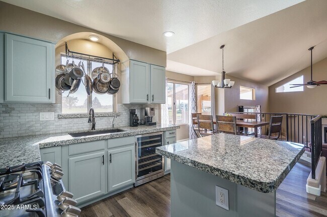 Building Photo - 6615 N 89th Ave