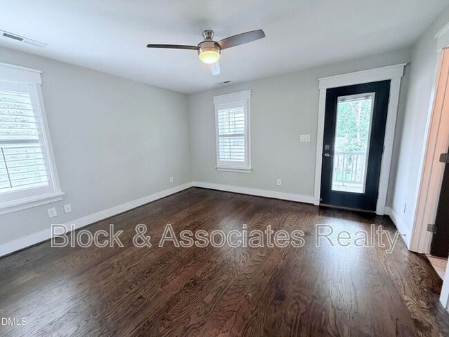 Building Photo - 1023 Brighton Rd