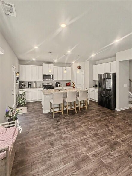 Building Photo - 369 Auburn Crossing Dr