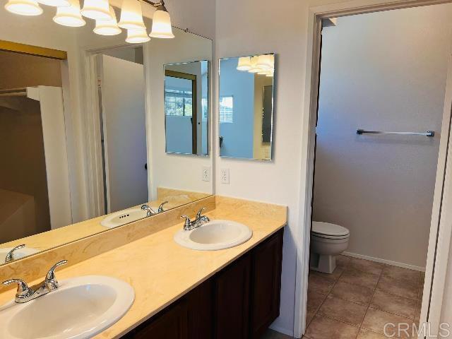 Building Photo - 2834 Hillsboro Ct