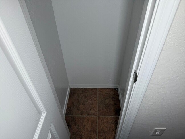 Building Photo - 3922 N Creosote Ct