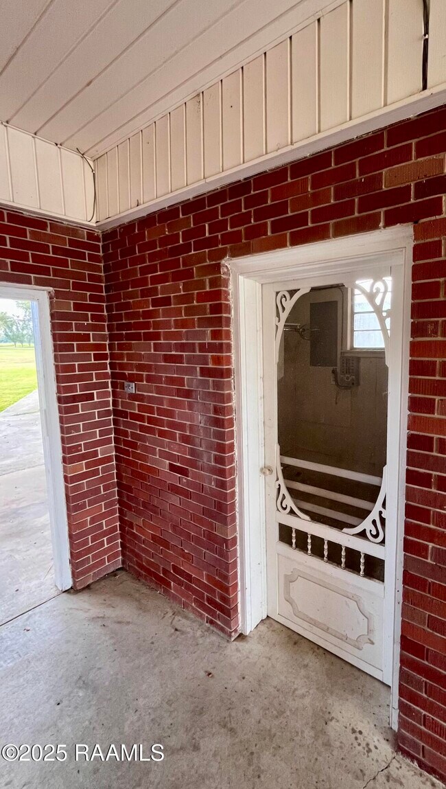 Building Photo - 1106 Ridge Rd
