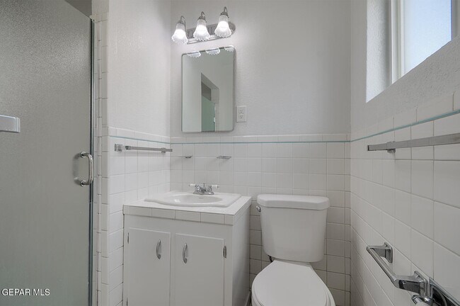 Building Photo - 9632 Gairloch Dr