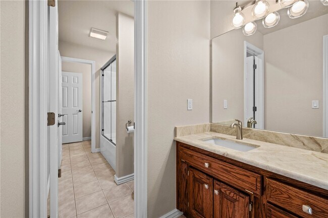 Building Photo - 27 S Prairie Dunes Dr
