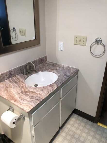 Building Photo - 4174 Marian Ct