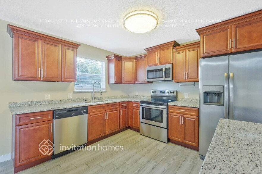 Building Photo - 2527 Oak Summit Dr