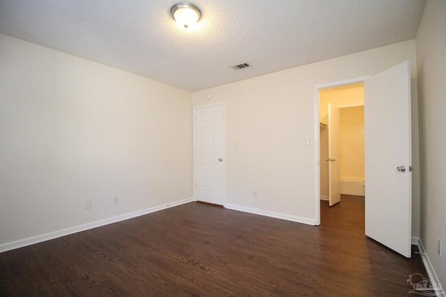 Building Photo - 5205 Charbar Dr