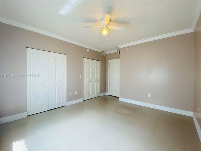 Building Photo - 2360 E Preserve Way