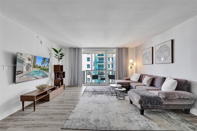 Building Photo - 9195 Collins Ave
