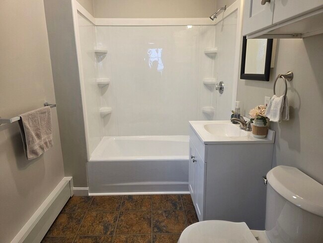 Building Photo - 503 South St