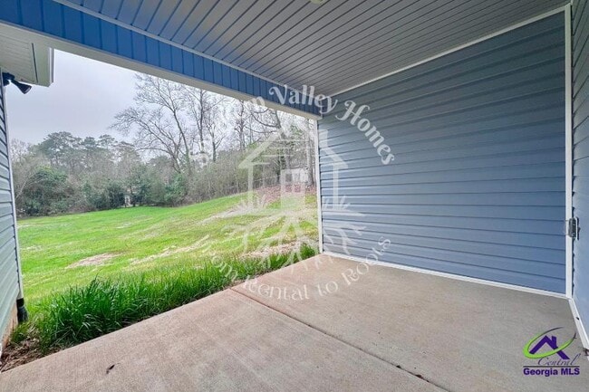 Building Photo - 308 Woodland Dr