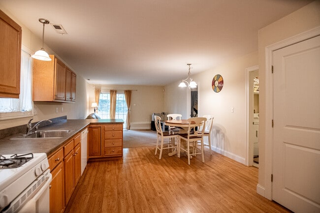 Building Photo - 88 Hyde St