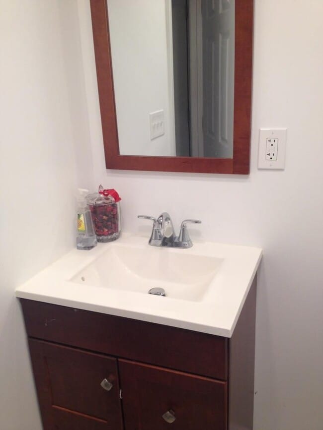 Building Photo - Premium Renovation Inside a Wonderfully Sp...