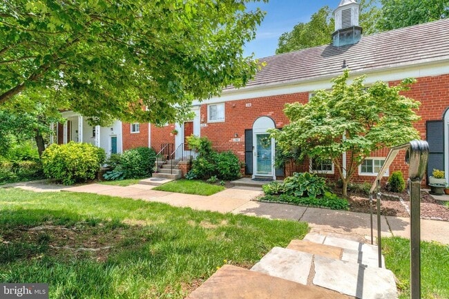 Building Photo - 1760 Preston Rd