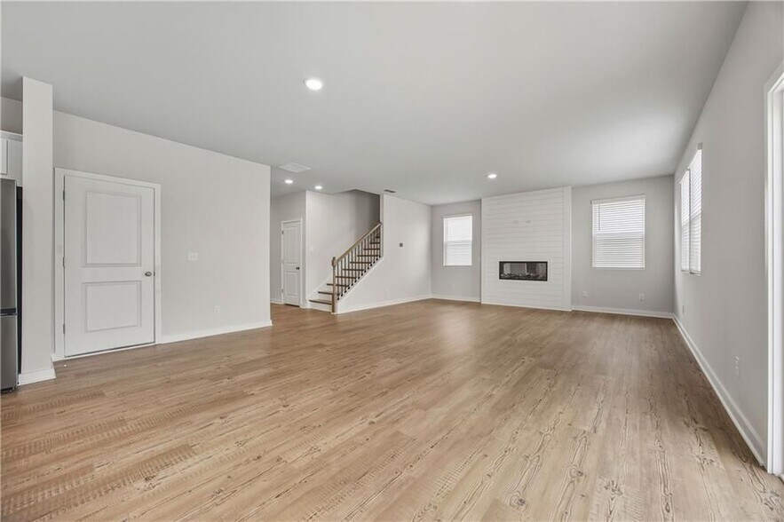 Building Photo - 786 Ruddy Dr