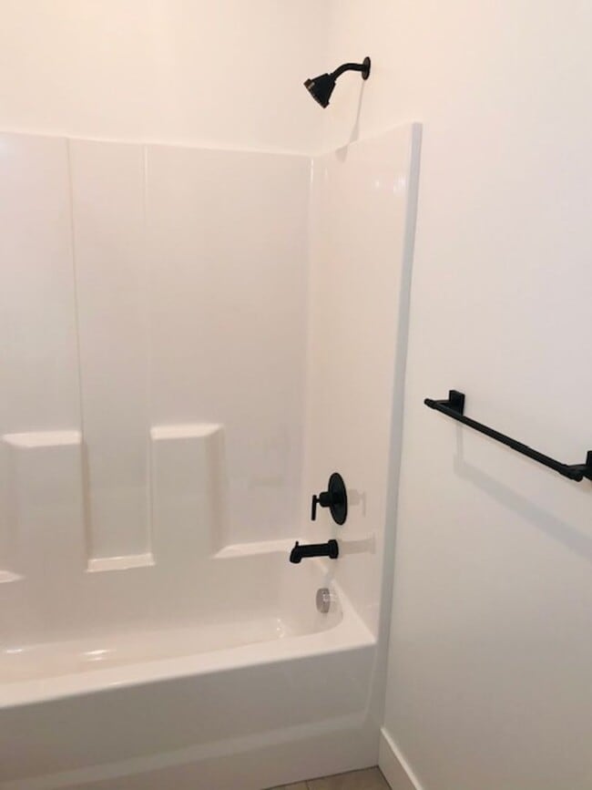 Building Photo - Beautiful new construction townhouse with quartz countertops and 2 car garage