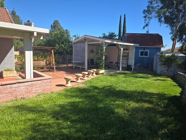 Building Photo - Nice Single Story Home