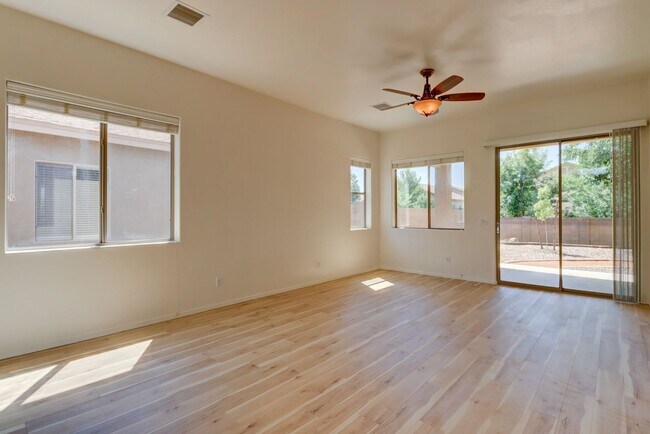 Building Photo - 6461 E Kilkenny Pl