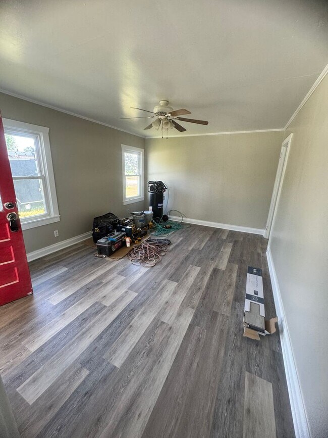 Building Photo - 3 Bed/1 Bath House