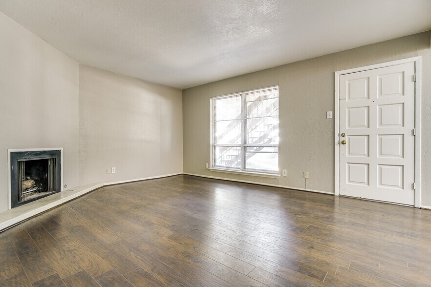 Building Photo - 4114 Avondale Ave