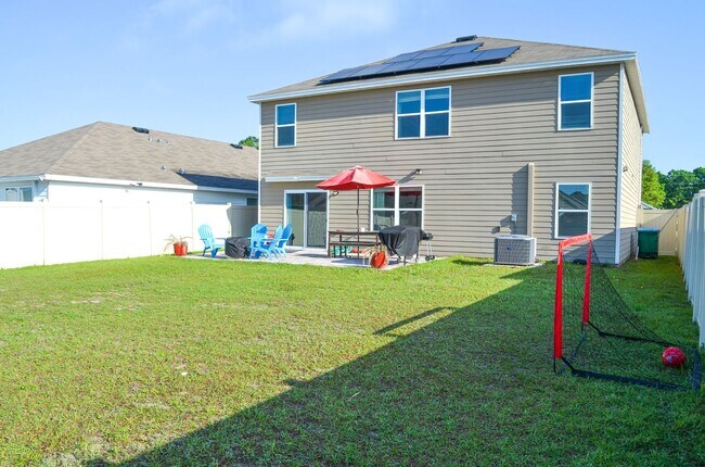 Building Photo - 5 Bedroom 3 Bath in Avalon Woods in Newberry