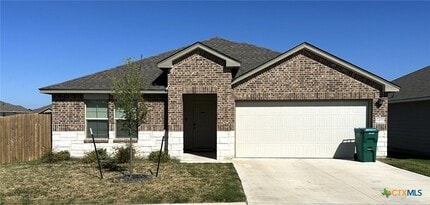 Building Photo - 1201 Lindsey Dr
