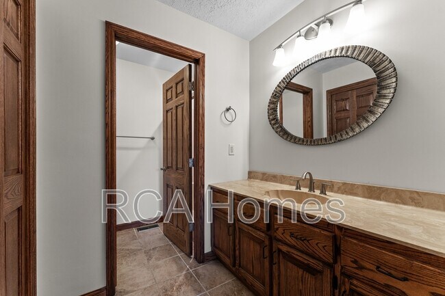 Building Photo - 8820 W 46th St