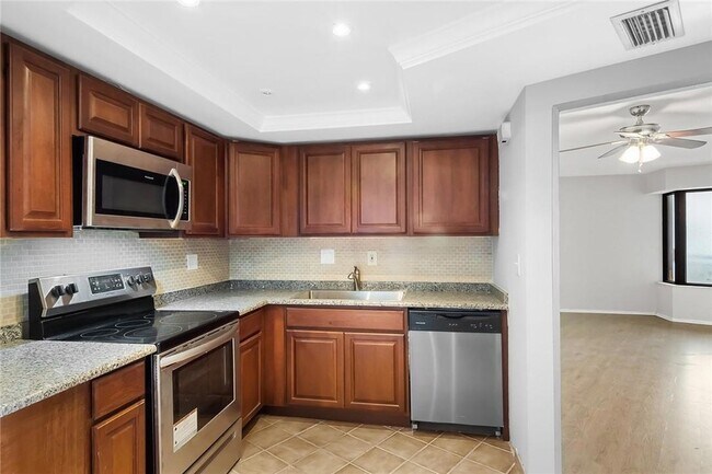 Building Photo - 3800 Galt Ocean Dr